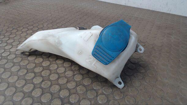 Foto: SCHEIBENWASCHBEHÄLTER eines Seat Arosa 1.7 SDI CL