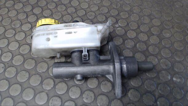 Foto: HAUPTBREMSZYLINDER eines Seat Arosa 1.7 SDI CL