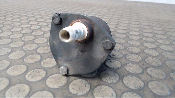 Foto: VAKUUMPUMPE eines Seat Arosa 1.7 SDI CL