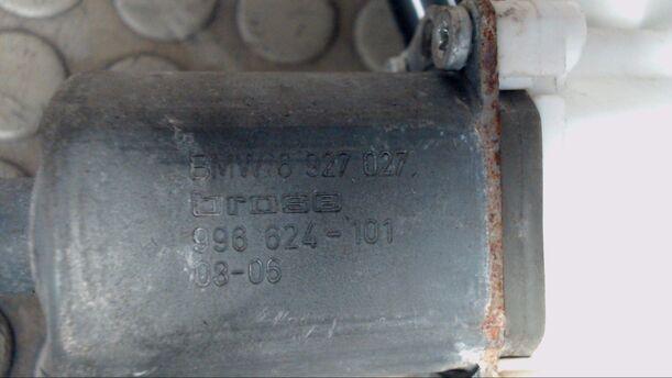 Foto: FENSTERHEBER ELEKTRISCH VORN LINKS eines BMW 318d DPF Touring CL