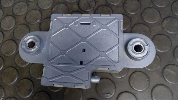 Foto: ANTENNENVERSTÄRKER eines BMW 318d DPF Touring CL