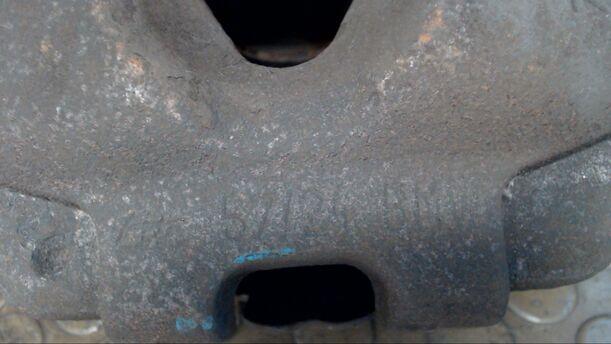 Foto: BREMSSATTEL VORN LINKS eines BMW 318d DPF Touring GL