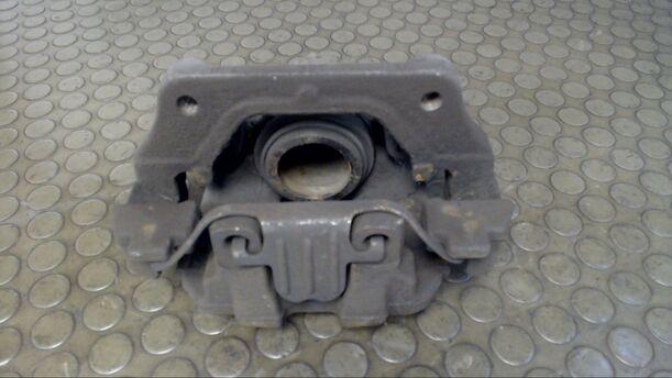 Foto: BREMSSATTEL VORN LINKS eines BMW 318d DPF Touring GL
