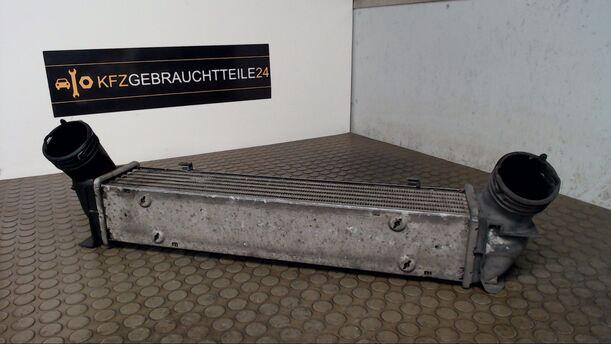 Foto: LADELUFTKÜHLER eines BMW 318d DPF Touring GL