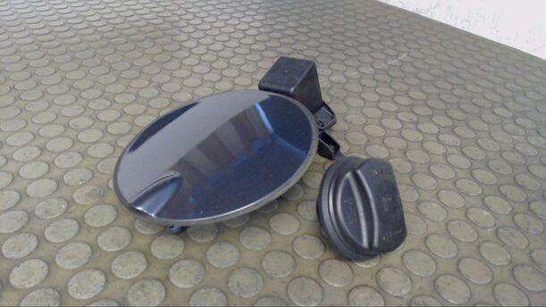 Foto: TANKKLAPPE MIT DECKEL eines Opel Corsa 1.3 CDTI