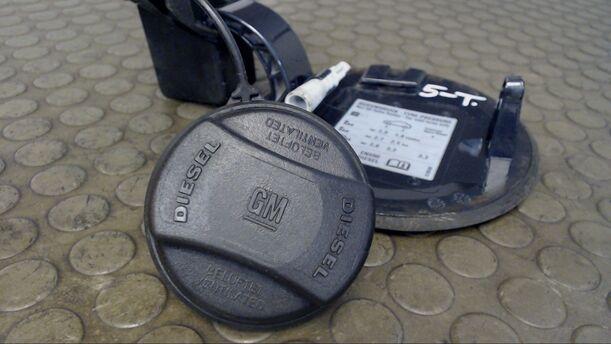 Foto: TANKKLAPPE MIT DECKEL eines Opel Corsa 1.3 CDTI