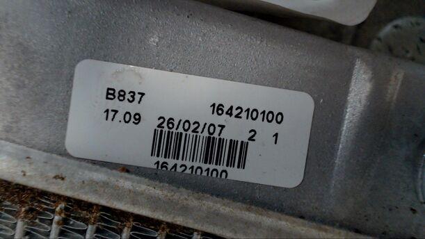 Foto: WÄRMETAUSCHER / HEIZUNGSKÜHLER eines Opel Corsa 1.3 CDTI