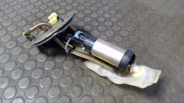Foto: KRAFTSTOFFPUMPE eines Honda Civic 1.4i CL