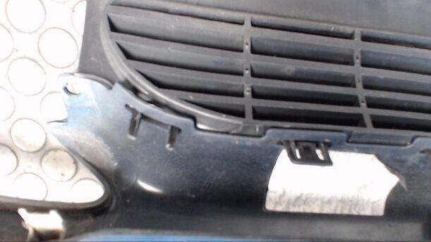 Foto: KÜHLERGRILL (LEICHT BESCHÄDIGT) eines Peugeot 206 75