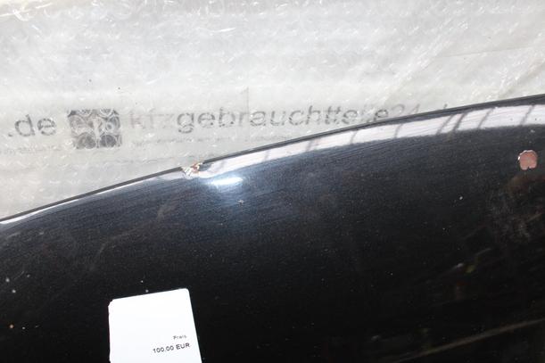 Foto: MOTORHAUBE eines VW Passat Variant 1.9 TDI