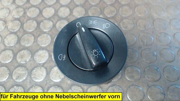 Foto: LICHTSCHALTER eines VW Passat Variant 1.9 TDI