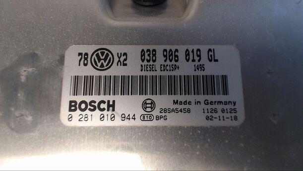Foto: STEUERGERÄT DIESELEINSPRITZUNG eines VW Passat Variant 1.9 TDI