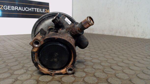 Foto: PUMPE SERVOLENKUNG eines Lancia Y 1.2 SLX
