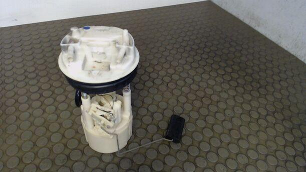 Foto: KRAFTSTOFFPUMPE eines Lancia Y 1.2 SLX