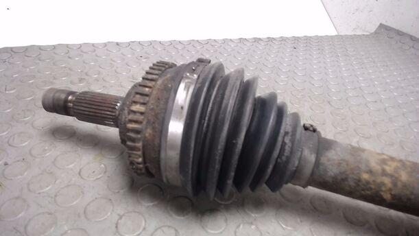 Foto: ANTRIEBSWELLE VORN LINKS (Automatik) L eines Volvo 850 TS