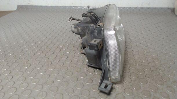 Foto: SCHEINWERFER LINKS eines Suzuki Baleno 1.3