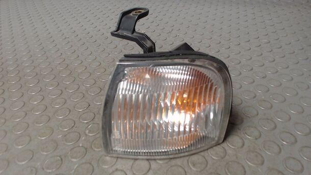 Foto: BLINKER LINKS eines Suzuki Baleno 1.3