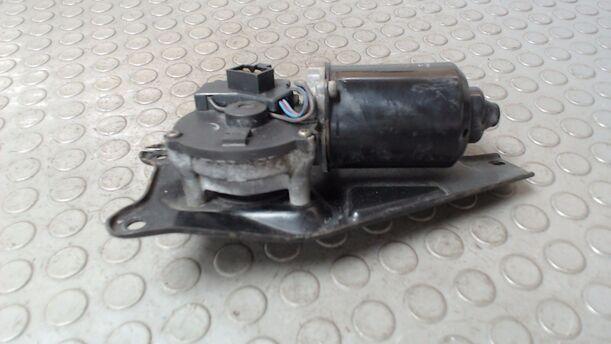 Foto: SCHEIBENWISCHERMOTOR VORN eines Suzuki Baleno 1.3