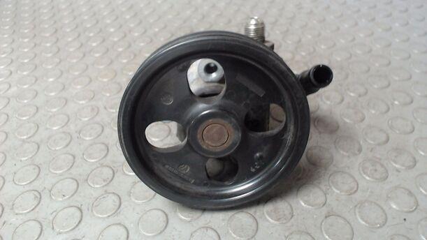 Foto: SERVOPUMPE/ PUMPE SERVOLENKUNG eines Suzuki Baleno 1.3