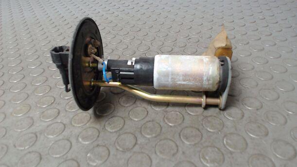 Foto: KRAFTSTOFFPUMPE eines Suzuki Baleno 1.3