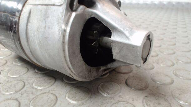Foto: ANLASSER / STARTER DENSO eines Suzuki Baleno 1.3