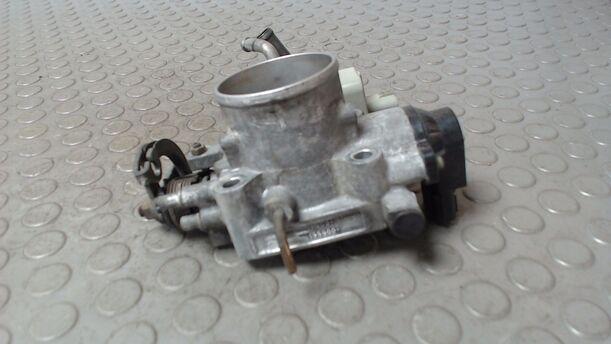Foto: DROSSELKLAPPE/ DROSSELKLAPPENSTUTZEN eines Suzuki Baleno 1.3