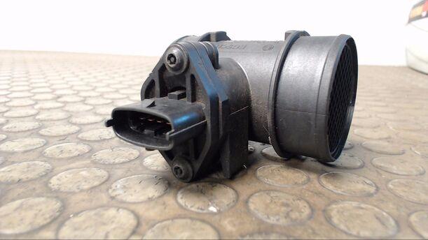 Foto: LUFTMASSENMESSER BOSCH eines Opel Corsa 1.0 12V CL