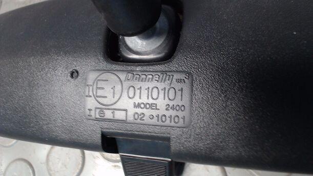 Foto: INNENSPIEGEL eines Opel Sintra 3.0 V6 Special