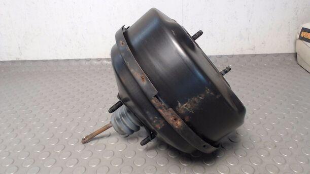 Foto: BREMSKRAFTVERSTÄRKER eines Opel Sintra 3.0 V6 Special