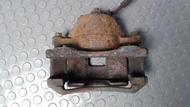 Foto: BREMSSATTEL VORN RECHTS eines Opel Sintra 3.0 V6 Special