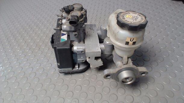 Foto: HAUPTBREMSAGGREGAT ABS eines Opel Sintra 3.0 V6 Special
