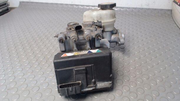 Foto: HAUPTBREMSAGGREGAT ABS eines Opel Sintra 3.0 V6 Special