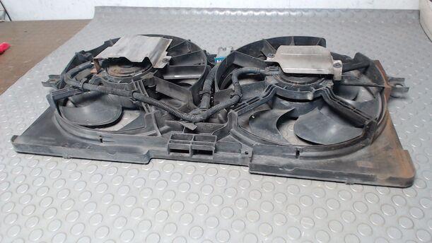 Foto: ELEKTROLÜFTER eines Opel Sintra 3.0 V6