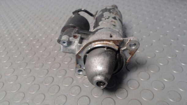 Foto: ANLASSER / STARTER BOSCH eines Opel Sintra 3.0 V6 Special
