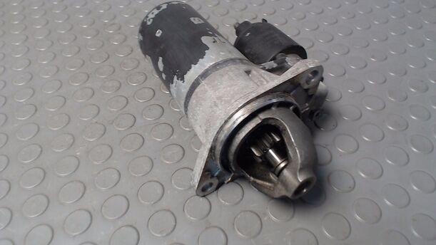 Foto: ANLASSER / STARTER BOSCH eines Opel Sintra 3.0 V6 Special