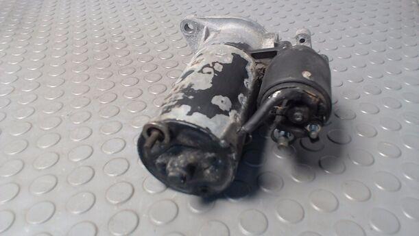 Foto: ANLASSER / STARTER BOSCH eines Opel Sintra 3.0 V6 Special