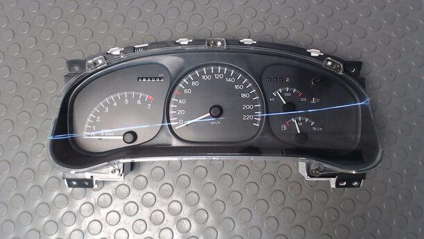 Foto: TACHOEINHEIT eines Opel Sintra 3.0 V6