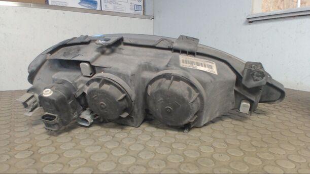 Foto: SCHEINWERFER LINKS VALEO eines Renault Megane Grandtour 1.6 CL