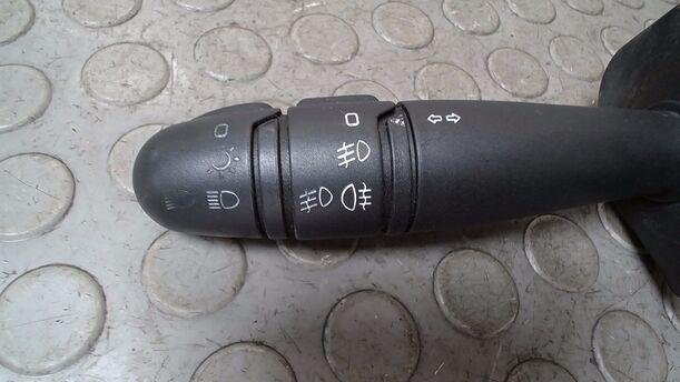 Foto: BLINKERSCHALTER/ KOMBISCHALTER eines Renault Megane Grandtour 1.6