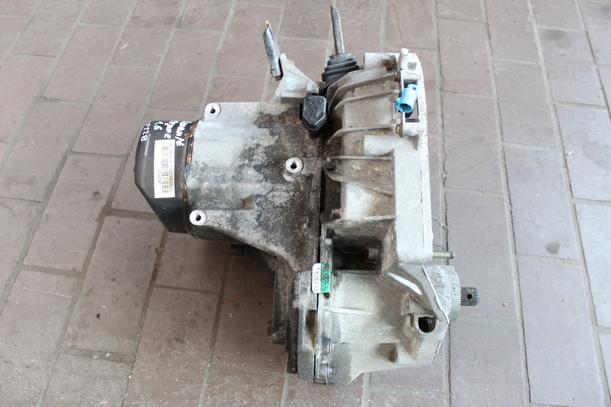 Foto: SCHALTGETRIEBE JB3953 eines Renault Megane Grandtour 1.6