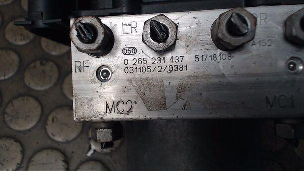 Foto: HAUPTBREMSAGGREGAT ABS eines Fiat Stilo 1.6 16V CL