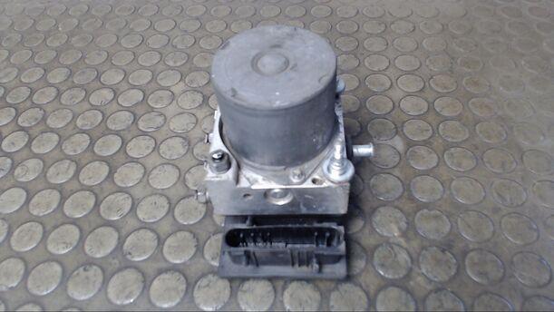 Foto: HAUPTBREMSAGGREGAT ABS eines Fiat Stilo 1.6 16V CL