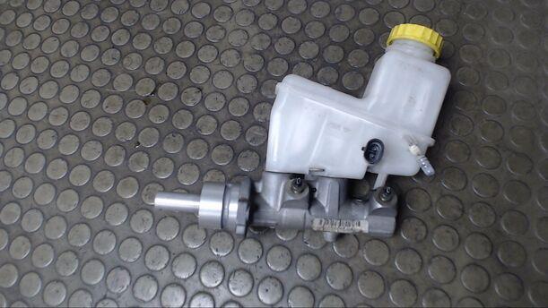 Foto: HAUPTBREMSZYLINDER eines Fiat Stilo 1.6 16V