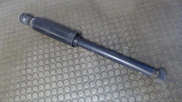 Foto: STOSSDÄMPFER HINTEN LINKS eines Fiat Stilo 1.6 16V