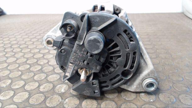 Foto: LICHTMASCHINE BOSCH eines Fiat Stilo 1.6 16V