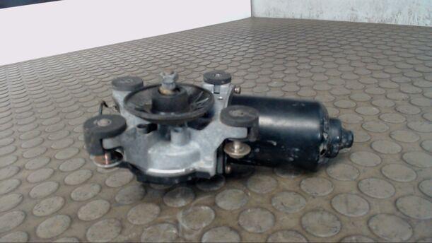 Foto: SCHEIBENWISCHERMOTOR VORN eines Mazda Demio 1.4