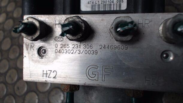 Foto: HAUPTBREMSAGGREGAT ABS eines Opel Corsa 1.2 16V