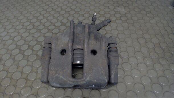 Foto: BREMSSATTEL VORN LINKS eines Volvo 460 2.0i GL