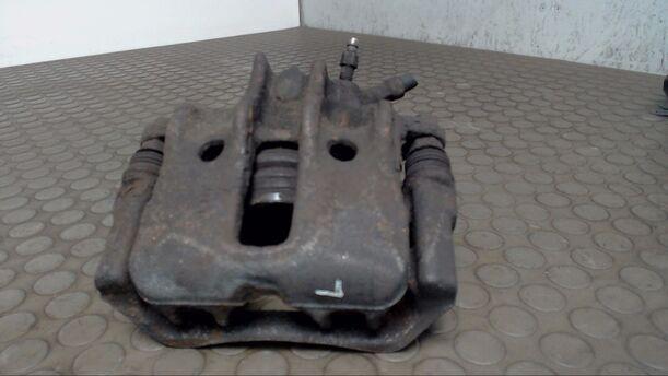 Foto: BREMSSATTEL VORN LINKS eines Volvo 460 2.0i GL