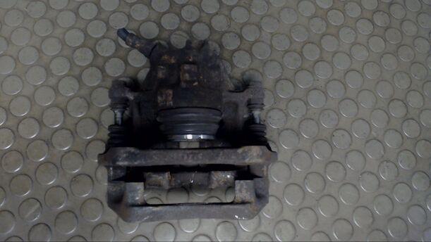 Foto: BREMSSATTEL VORN LINKS eines Volvo 460 2.0i GL